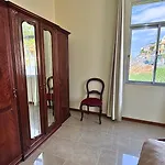 Carmelita House 2 *