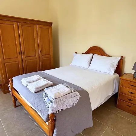 Hébergement de vacances Carmelita House 2 *