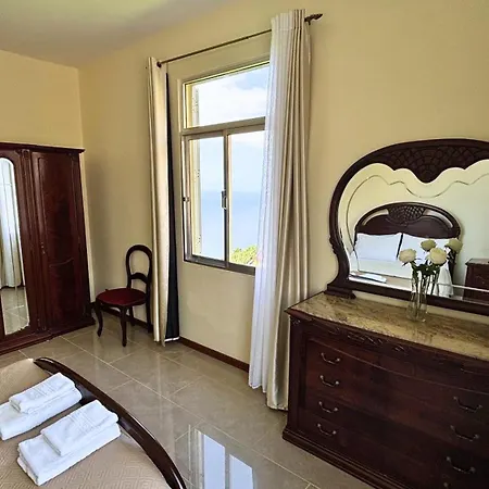 Дом отдыха Carmelita House 2