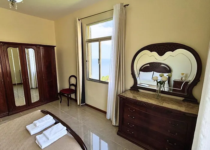 Дом отдыха Carmelita House 2